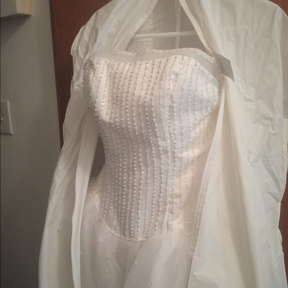 Wedding dress NWT